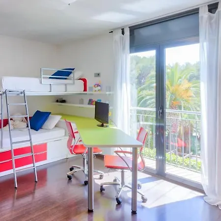 Villa Sunny House *