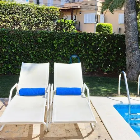 Sunny House Villa *